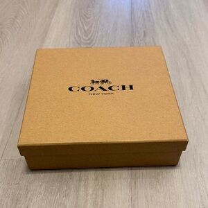 Coach belt Gift Box